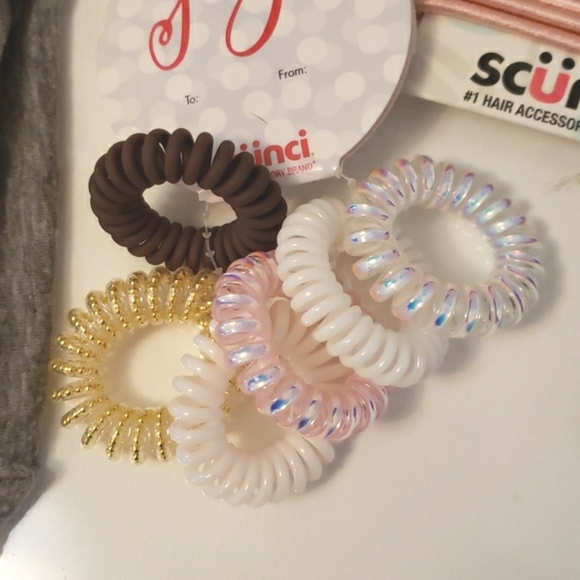 Scunci Hair Scrunchies, spirals, Elastics & Headband NWT - Picture 3 of 7